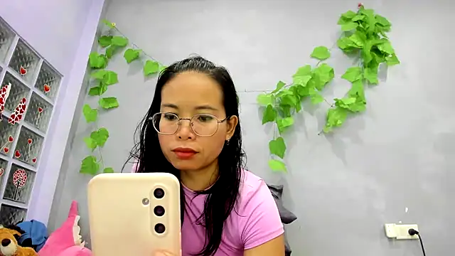 Snapshot of loveley_jenny chatting on July 11, 12:02 am loveley jenny online show from July 11, 12:02 am