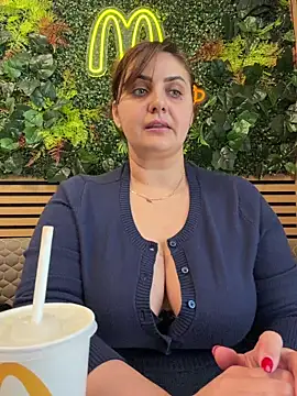 AnneKane online show from March 12, 11:16 am