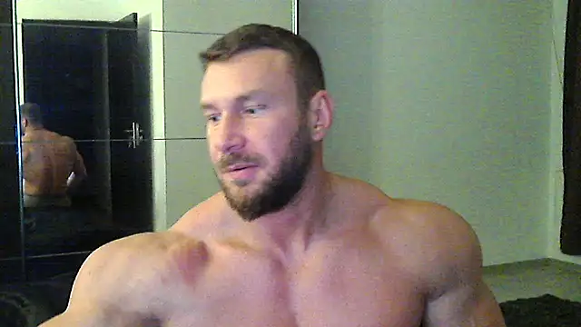 muscularkevin online show from October 19, 3:18 am