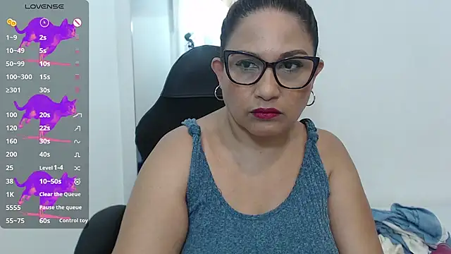 Snapshot of Katha_Marck chatting on October 24, 10:17 pm Katha Marck online show from October 24, 10:17 pm