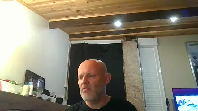 Snapshot of davigochi77bcn chatting on November 6, 7:04 pm davigochi77bcn online show from November 6, 7:04 pm