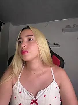 Irisweet  online show from February 23, 5:34 am