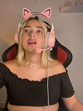 Irisweet  online show from March 18, 8:37 pm