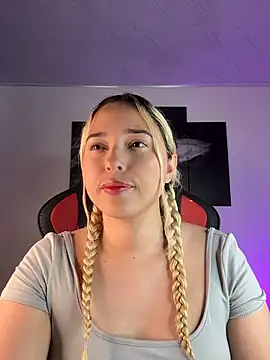 Irisweet  online show from October 18, 10:43 pm