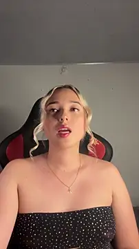 Irisweet  online show from November 7, 9:37 pm