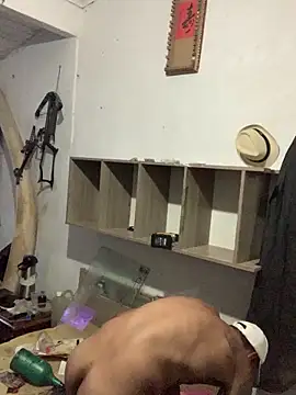 raphadoors19 online show from March 6, 1:13 am