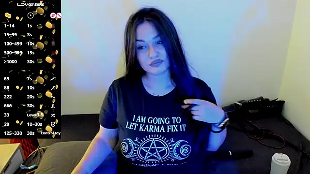 Laura sinner online show from June 15, 9:50 pm