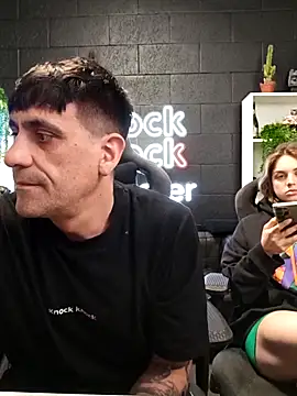 Elnonoykeila77 online show from November 11, 10:21 pm