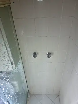 Snapshot of anthonylatynxd chatting on December 15, 10:37 pm anthonylatynxd online show from December 15, 10:37 pm