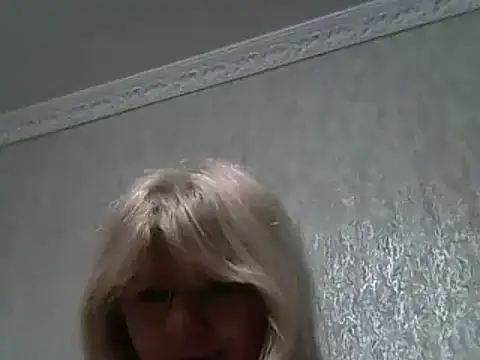 Snapshot of Diana_49 chatting on February 5, 6:56 am Diana 49 online show from February 5, 6:56 am