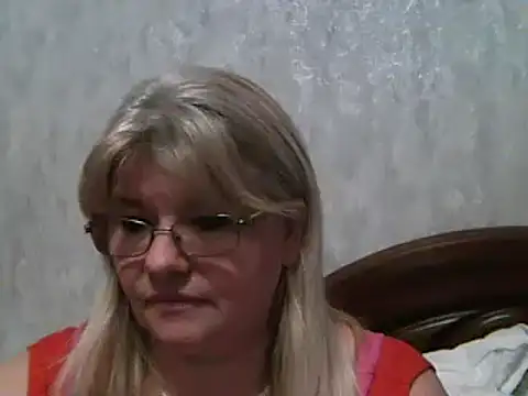 Snapshot of Diana_49 chatting on February 27, 12:02 pm Diana 49 online show from February 27, 12:02 pm