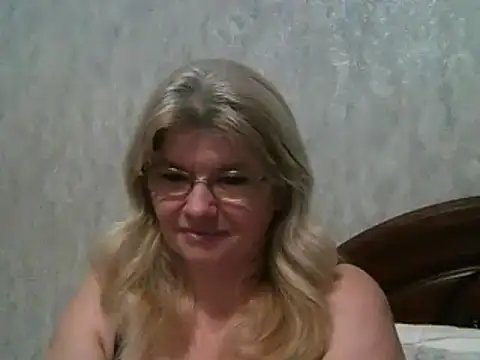 Snapshot of Diana_49 chatting on March 11, 7:48 am Diana 49 online show from March 11, 7:48 am