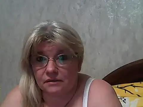 Snapshot of Diana_49 chatting on March 16, 10:55 am Diana 49 online show from March 16, 10:55 am