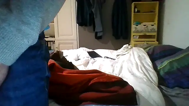 Snapshot of MmaxX004 chatting on February 22, 4:18 am MmaxX004 online show from February 22, 4:18 am