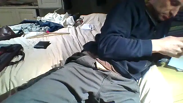 Snapshot of MmaxX004 chatting on March 14, 6:39 pm MmaxX004 online show from March 14, 6:39 pm