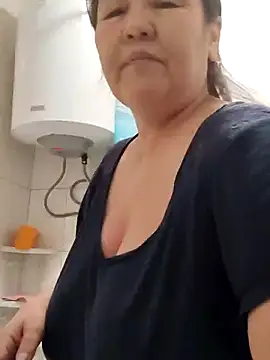 Zulfiya Bruce online show from February 11, 11:37 am