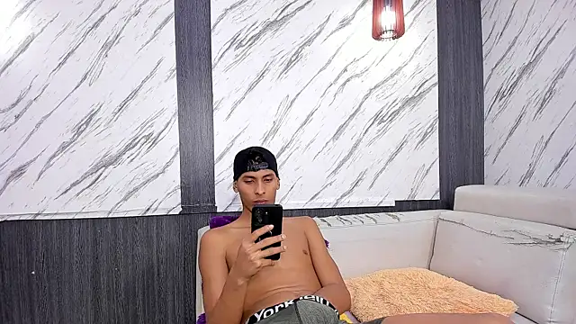 Savage Room online show from February 8, 1:33 pm