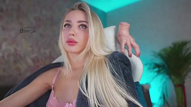 misstics  online show from October 23, 5:44 pm