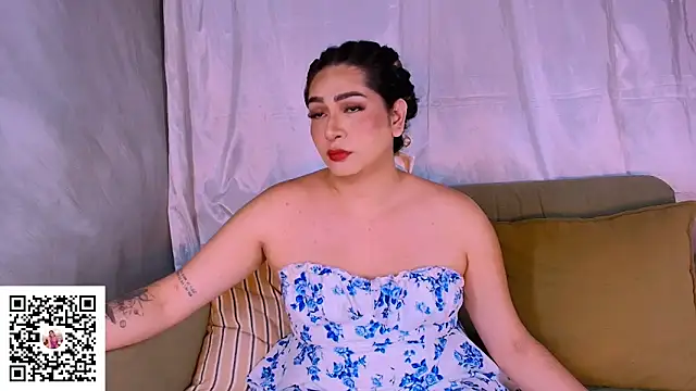 Snapshot of ISABELLASSMITH chatting on February 19, 4:41 am ISABELLASSMITH online show from February 19, 4:41 am