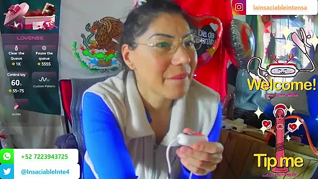 Snapshot of LaInsaciableIntensa chatting on February 15, 8:11 pm LaInsaciableIntensa online show from February 15, 8:11 pm