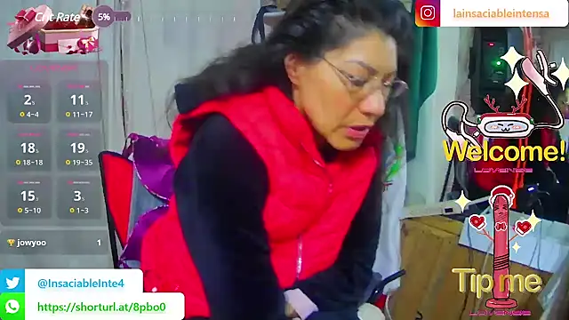Snapshot of LaInsaciableIntensa chatting on February 27, 1:17 pm LaInsaciableIntensa online show from February 27, 1:17 pm