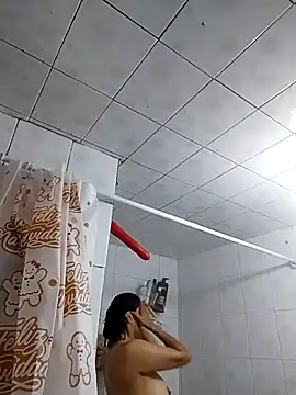 LaInsaciableIntensa online show from November 3, 5:36 pm