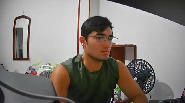 lechero226 online show from February 4, 10:45 pm