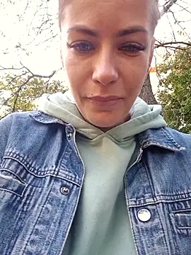 Keli Jessi online show from September 26, 1:15 pm