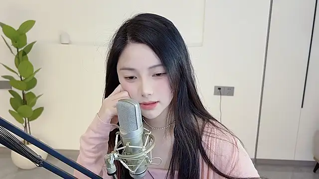 HaagenDazs  online show from March 20, 4:07 am