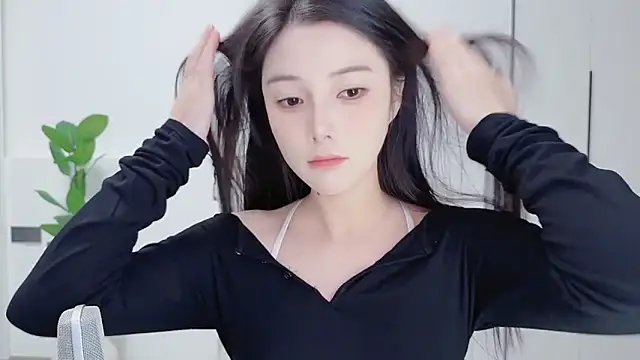 HaagenDazs  online show from October 19, 1:23 pm