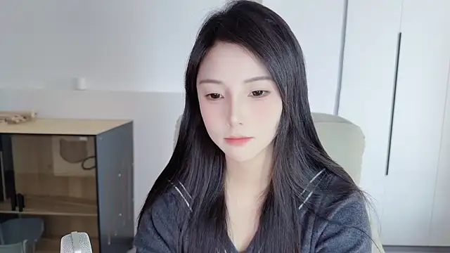 HaagenDazs  online show from March 19, 3:43 am