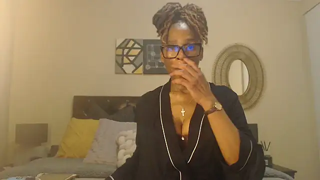 Creamyass22 online show from August 4, 4:42 pm
