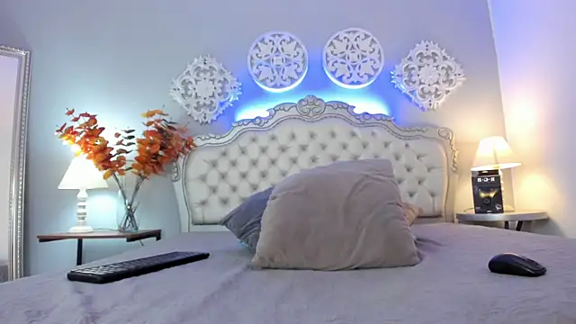 Susaan Miilf online show from October 9, 4:49 pm