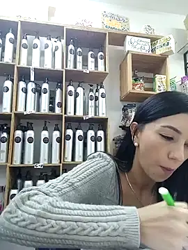LunaZambrano online show from January 25, 8:53 pm