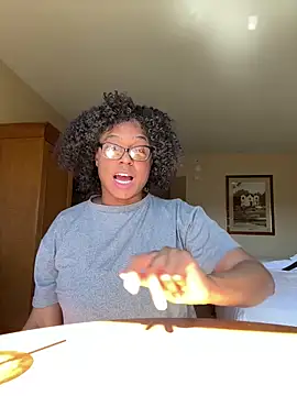 CandyLuxxxx online show from February 21, 8:43 pm