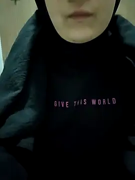 Snapshot of sutgibihatun chatting on December 3, 8:34 am sutgibihatun online show from December 3, 8:34 am