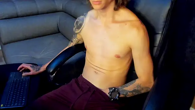 Snapshot of Dmtry6 chatting on January 16, 8:57 pm Dmtry6 online show from January 16, 8:57 pm