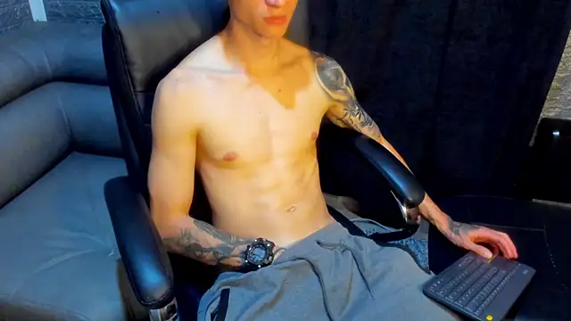 Snapshot of Dmtry6 chatting on March 15, 2:24 am Dmtry6 online show from March 15, 2:24 am