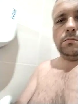 Snapshot of manubm03 chatting on October 30, 11:33 am manubm03 online show from October 30, 11:33 am