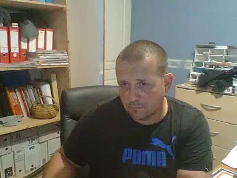 manubm03 online show from July 18, 1:59 pm