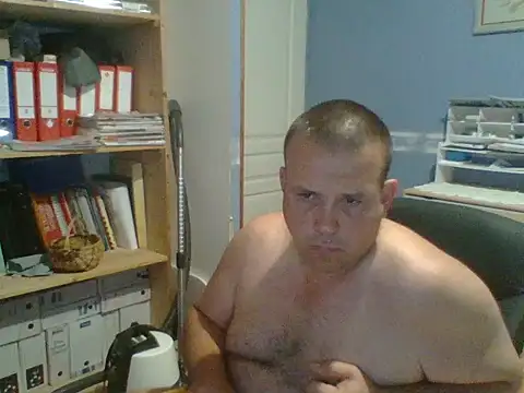 manubm03 online show from July 25, 5:27 am