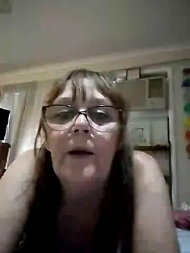 bellaau online show from January 13, 4:18 am