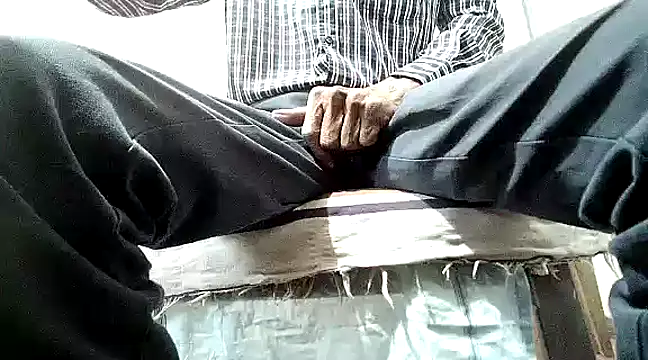 Snapshot of manan28 chatting on December 21, 4:41 am manan28 online show from December 21, 4:41 am