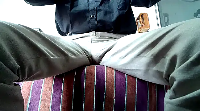 Snapshot of manan28 chatting on December 27, 5:09 am manan28 online show from December 27, 5:09 am