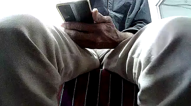 Snapshot of manan28 chatting on December 27, 11:50 am manan28 online show from December 27, 11:50 am