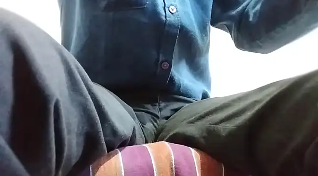 Snapshot of manan28 chatting on February 1, 6:21 am manan28 online show from February 1, 6:21 am