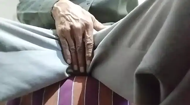 Snapshot of manan28 chatting on February 20, 9:44 am manan28 online show from February 20, 9:44 am