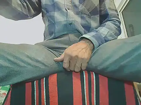 Snapshot of manan28 chatting on November 18, 4:50 am manan28 online show from November 18, 4:50 am