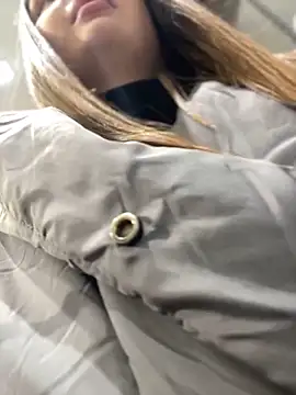 KrisMagnoly online show from February 3, 5:29 pm