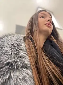 KrisMagnoly online show from February 6, 5:27 pm